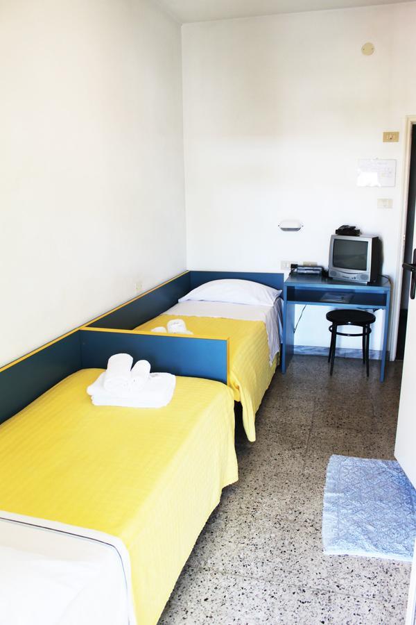 Hotel Elde Riccione Exteriör bild