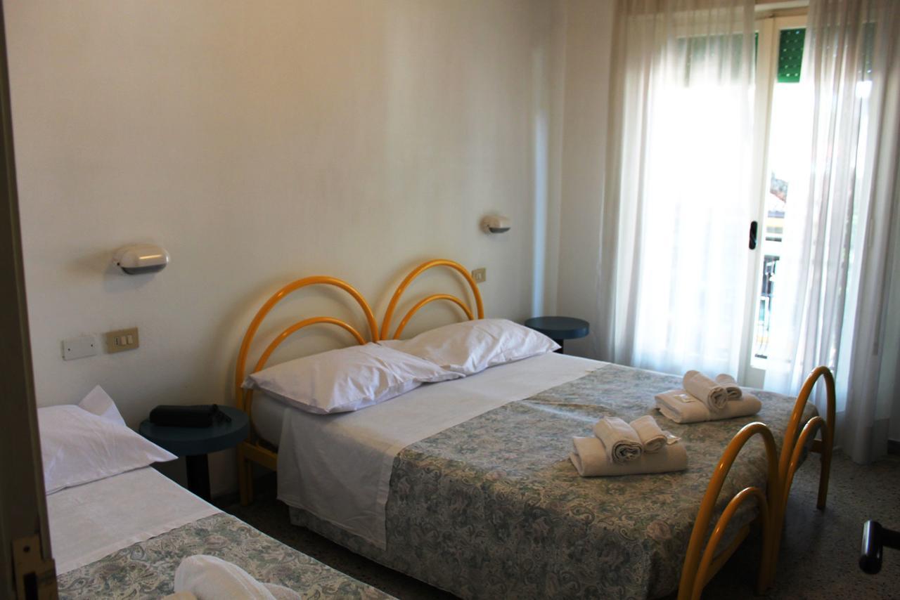 Hotel Elde Riccione Exteriör bild