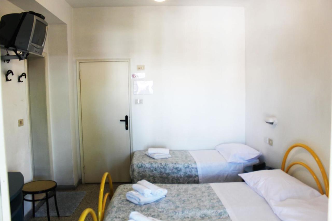 Hotel Elde Riccione Exteriör bild